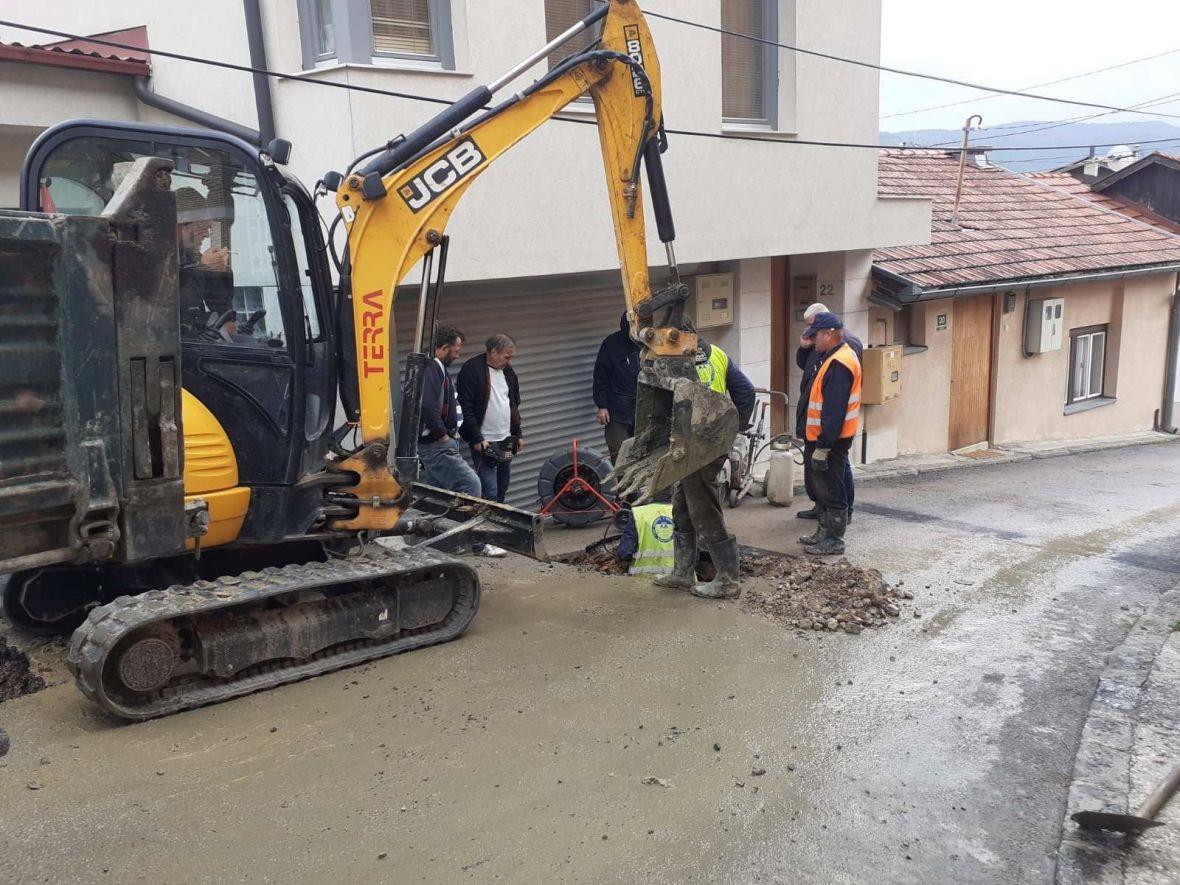 Ekipa radnika na terenu - Avaz