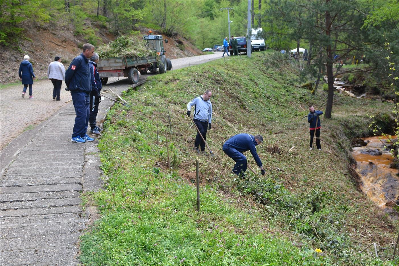 S akcije na šetalištu prema Crnom Guberu - Avaz