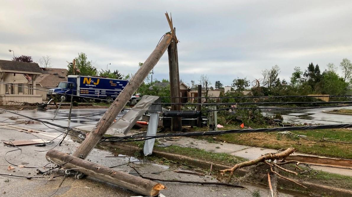 SAD: Dvoje poginulih, više od 40 povrijeđenih usljed tornada