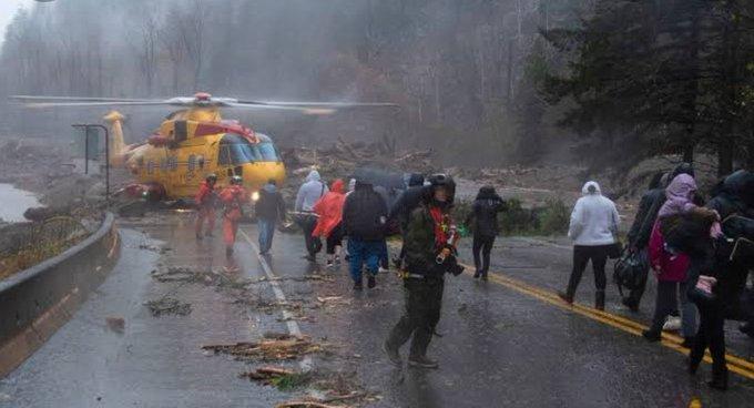 Vjetar jačine i do 132 kilometra na sat rušio stabla - Avaz