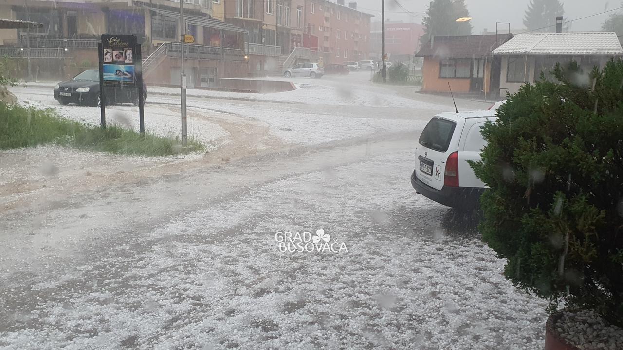 Snažno nevrijeme pogodilo Busovaču - Avaz