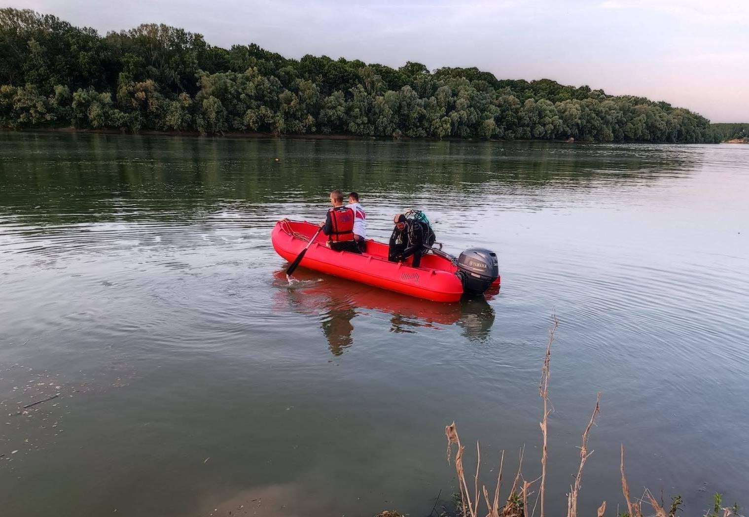 Potraga za 13 - godišnjakom koji se utopio u rijeci Savi nastavljena i danas