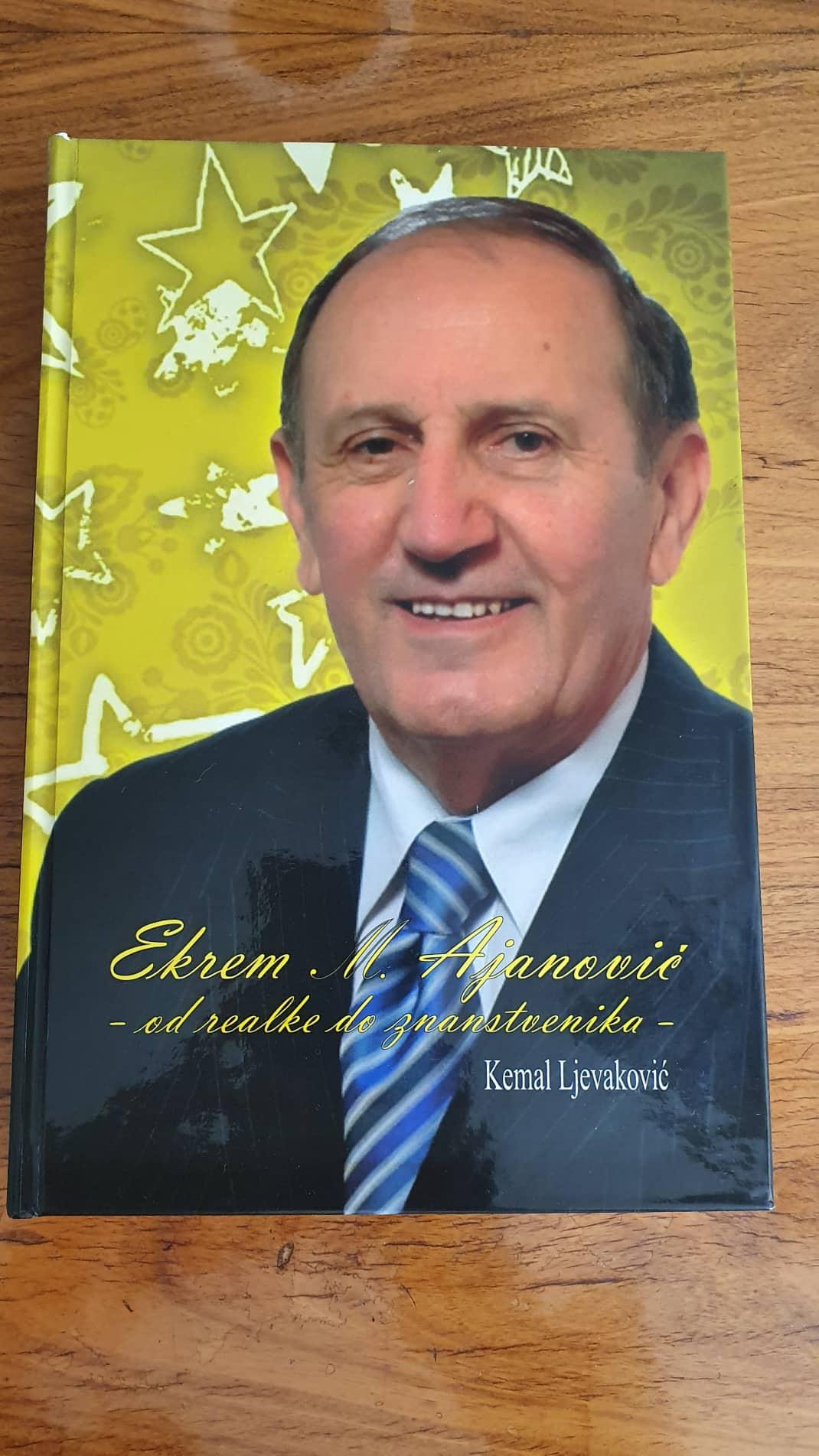 Knjiga "Ekrem Ajanović – od realke do znanstvenika" - Avaz