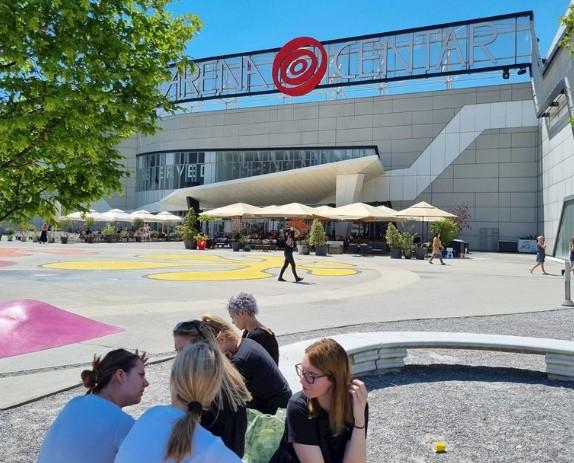 Evakuiran tržni centar Arena - Avaz