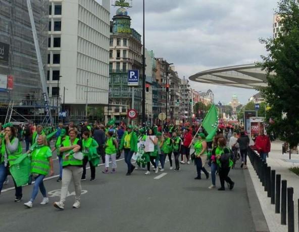 Građani izašli na ulice - Avaz