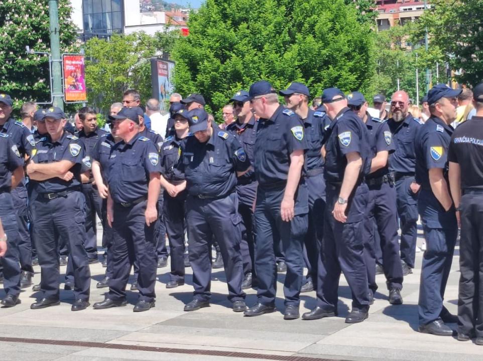 Pismo su uputili i visokom predstavniku u BiH Kristijanu Šmitu - Avaz