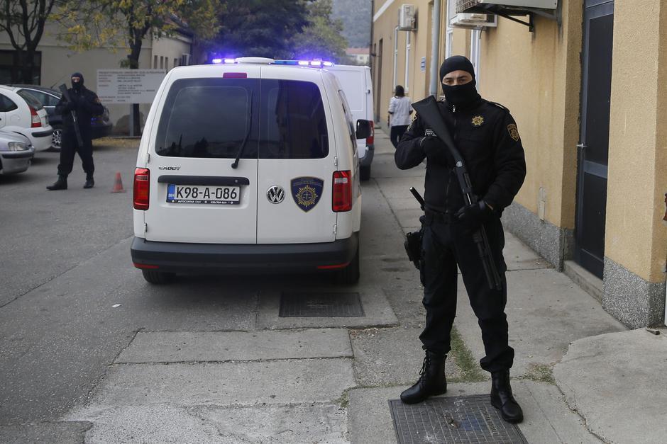 Kakanjci pretukli muškarca u Sarajevu: Privedeno pet osoba u Nedžarićima