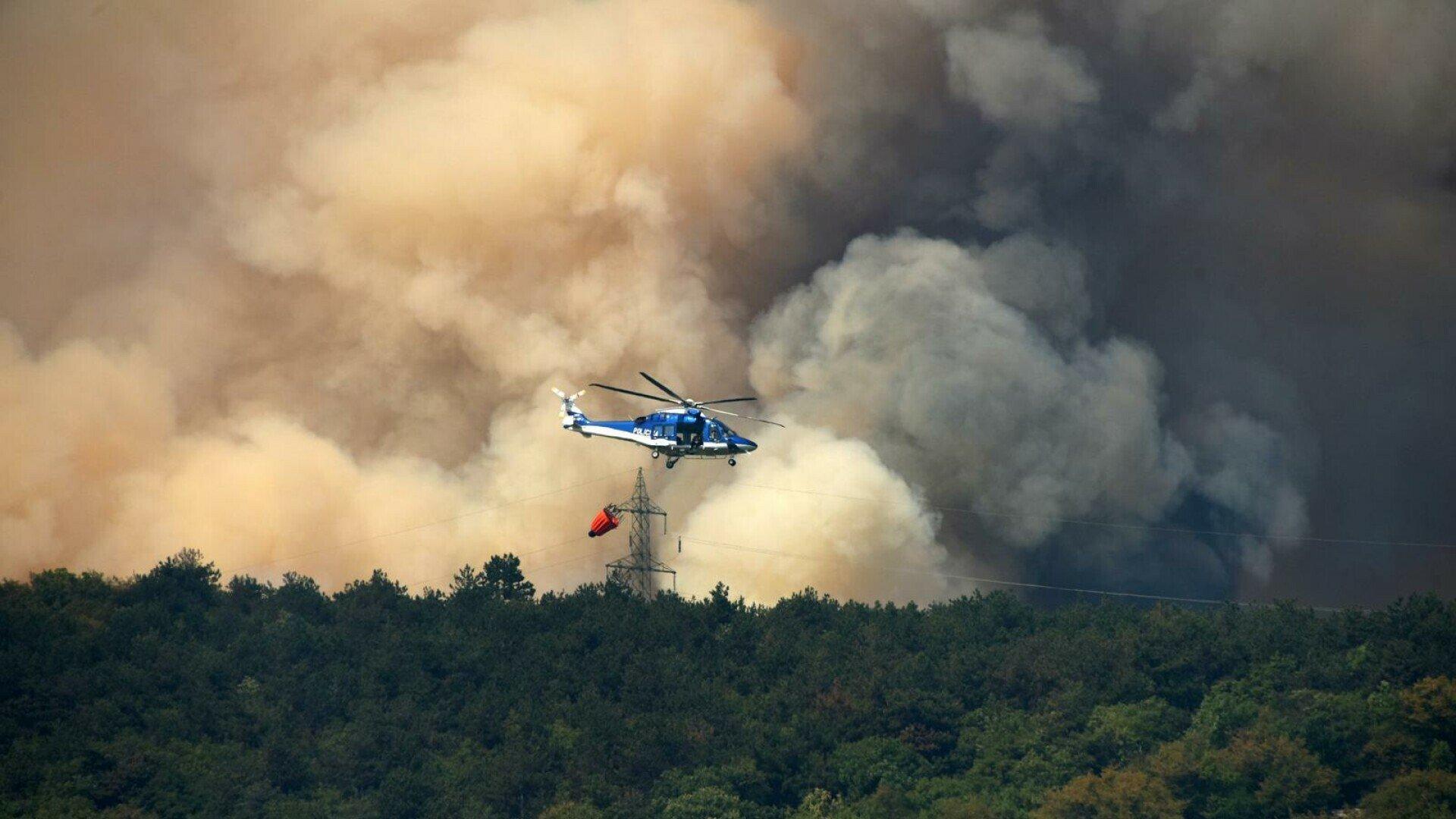 Meteorolozi najavljuju da bi padavine na području gdje bukti požar mogle početi sljedeće sedmice - Avaz