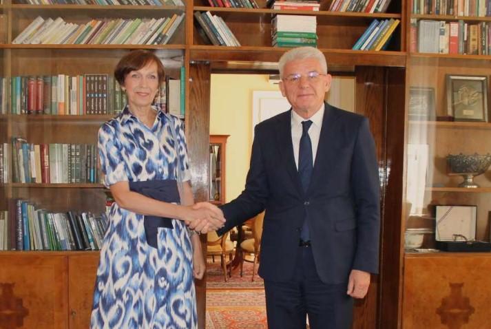 Džaferović thanked Uebber for her engagement in Bosnia and Herzegovina - Avaz