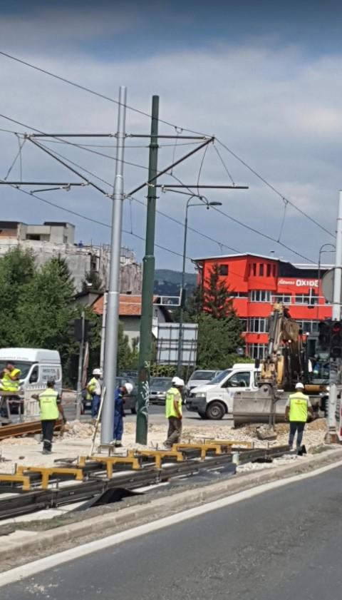 Ekipa radnika na terenu - Avaz