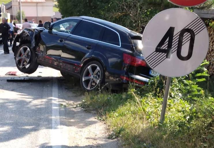 Stravična saobraćajna nesreća u Mokrom: Jedna osoba poginula