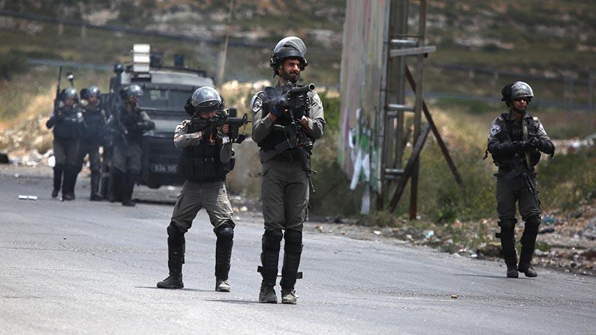 Policajci su provodili pretragu nelegalnog naoružanja u istočnom Jerusalemu - Avaz