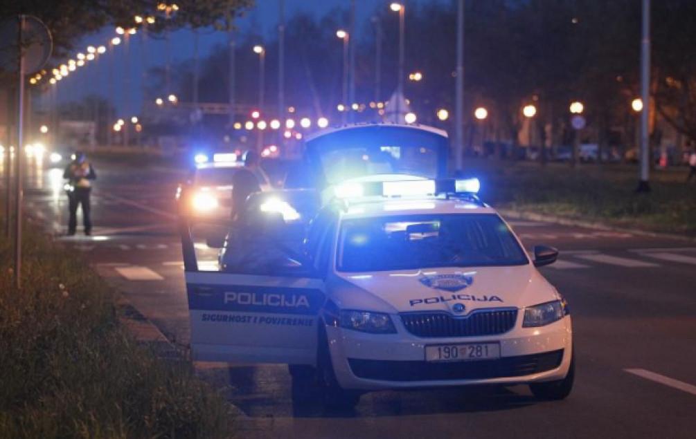 Stravična nesreća: Mladići se vozali automobilom, jedan smrtno stradao zbog drugog