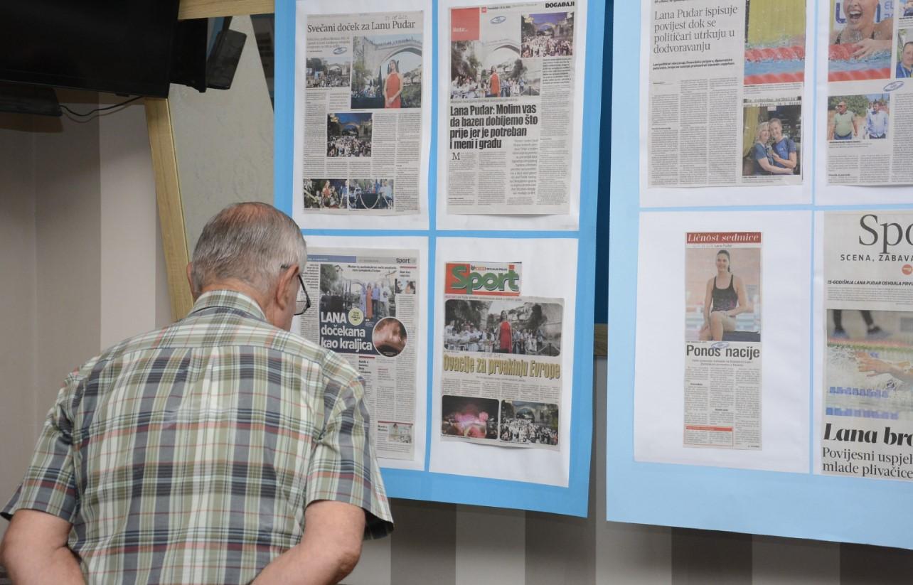 U kafeu Globus u Mostaru večeras je otvorena izložba - Avaz