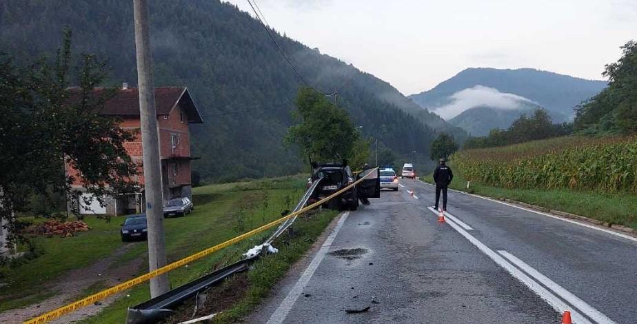 Udario u zaštitnu ogradu - Avaz