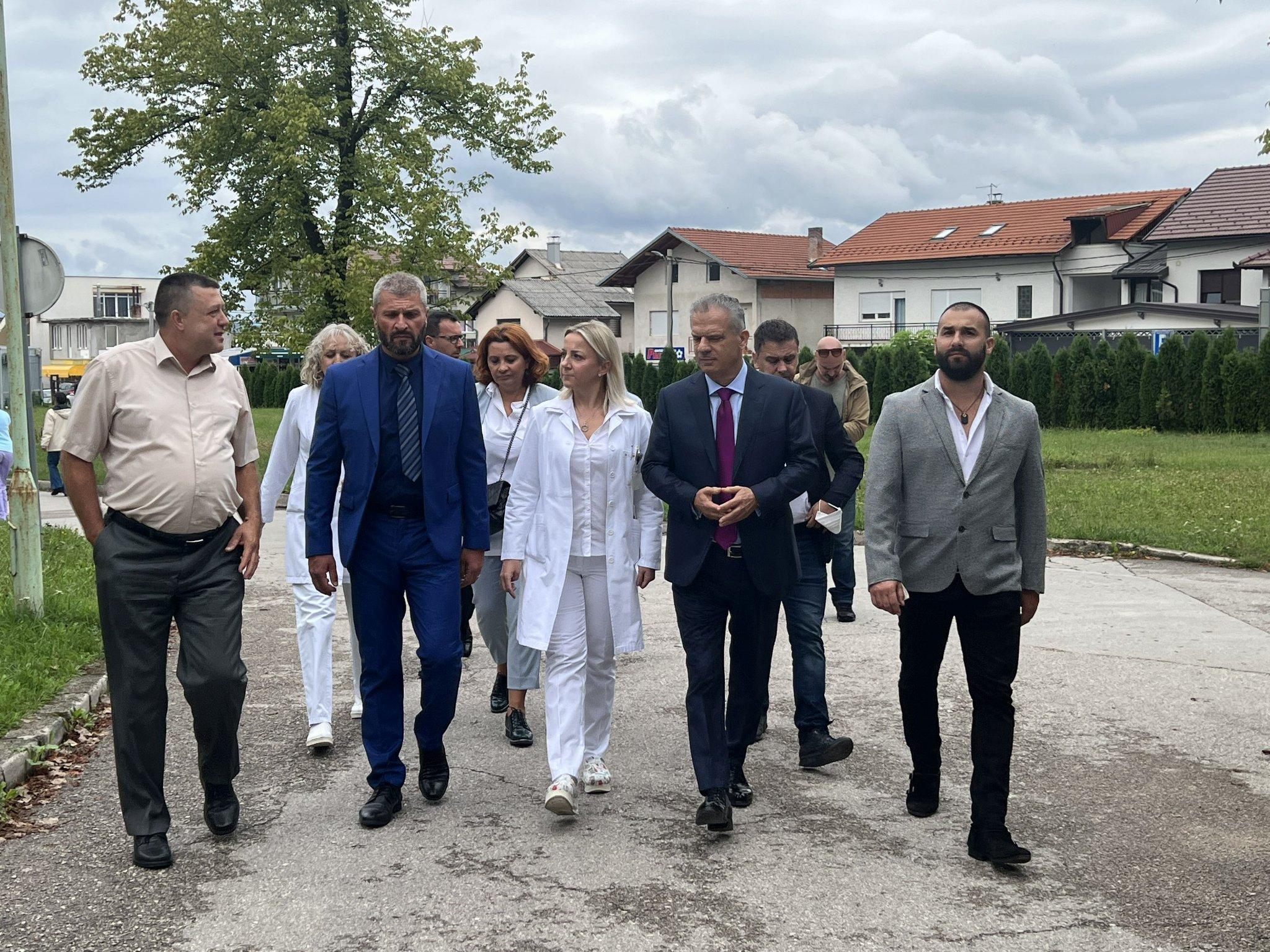 SBB started the campaign with a visit to the maternity hospital in Bihać - Avaz