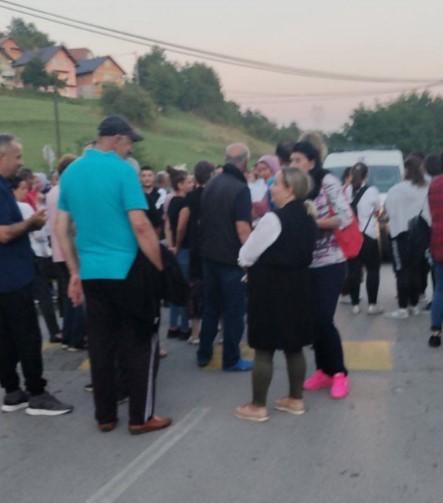 Sa večerašnjih protesta - Avaz