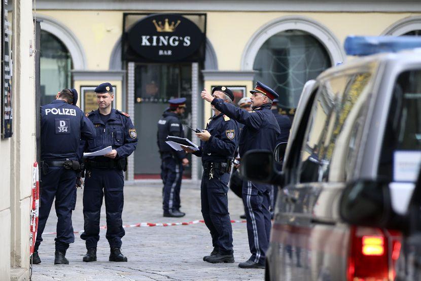 Policija na terenu - Avaz