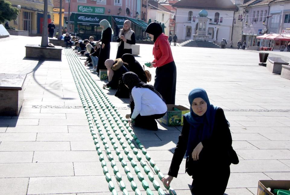 U Tuzli postavljeni tabuti - Avaz