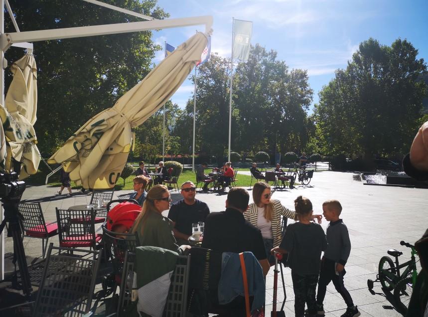 Mladi Mostarci željni promjena, ali većina ih odgađa odlazak na birališta