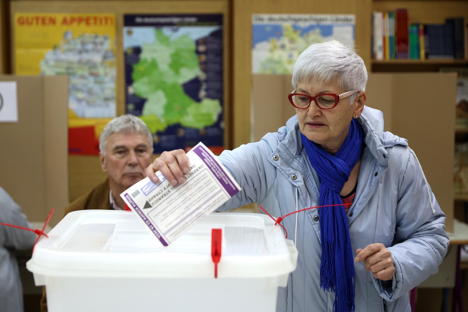 Nepotpuni rezultati: Poznato koje stranke bi mogle ući u kantonalne skupštine