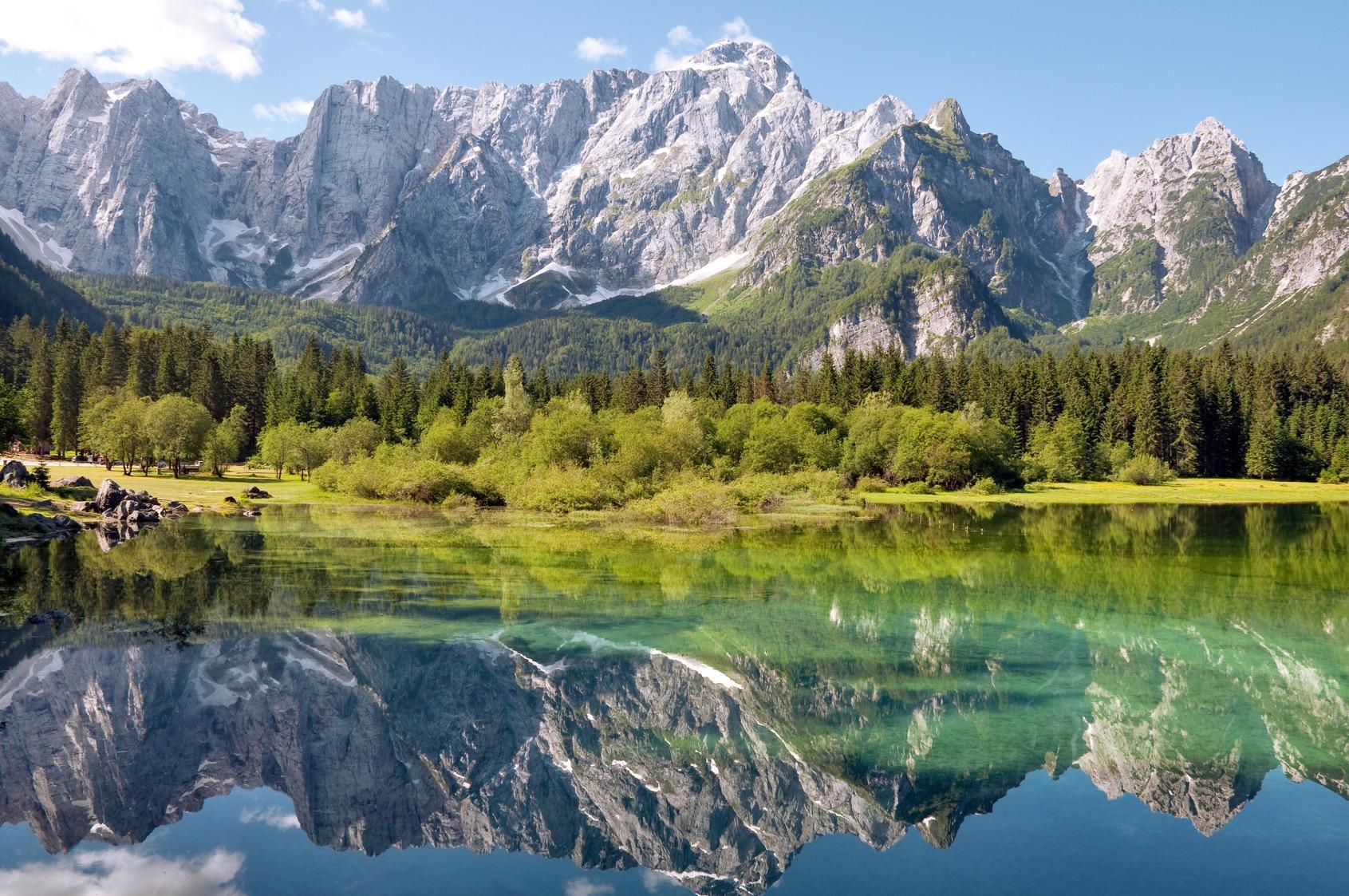 Aktivni odmor na obroncima Alpa, s pogledom na tromeđu Italije, Slovenije i Austrije