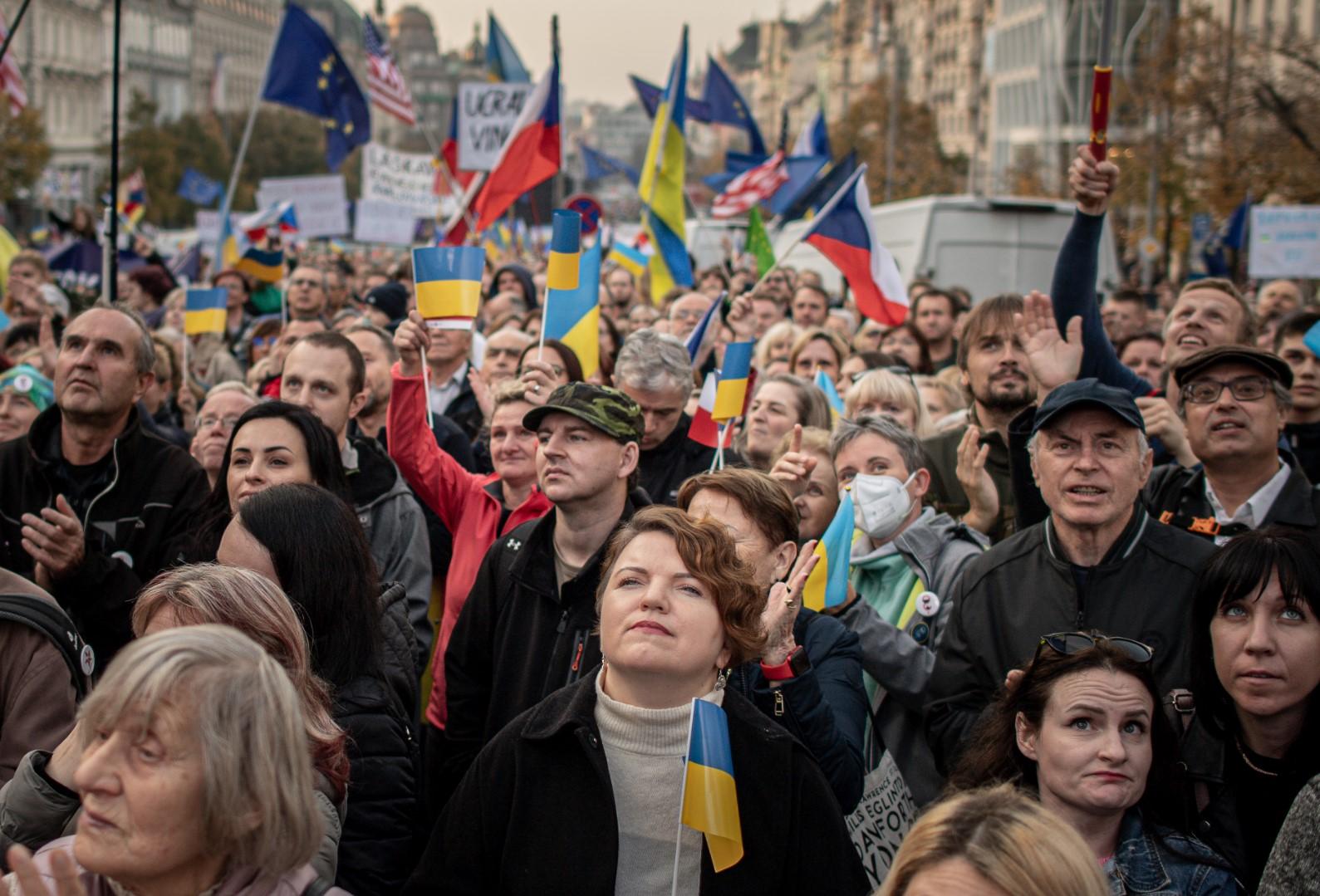 Sa protesta u Pragu - Avaz