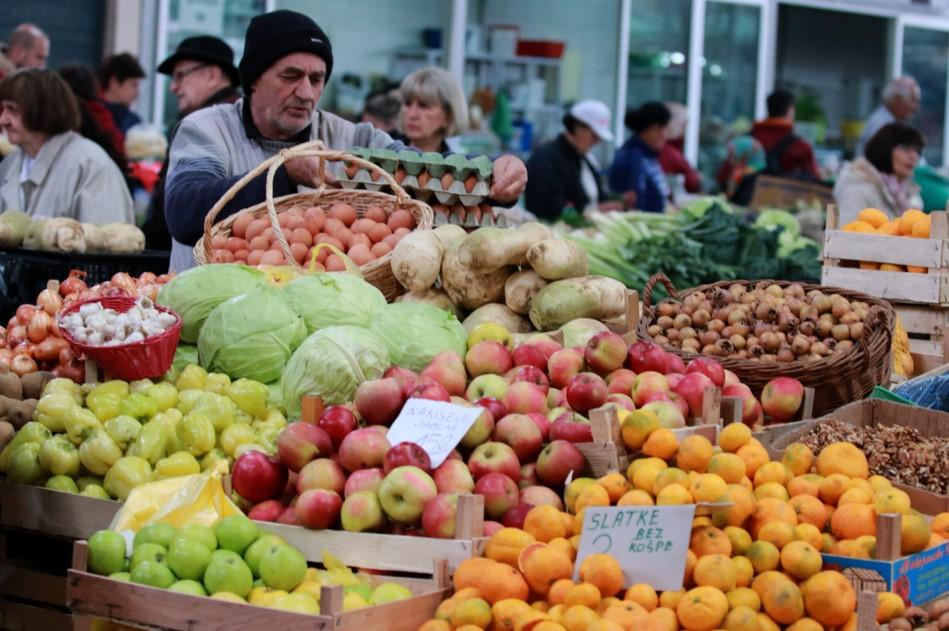 Pijaca u Tuzli - Avaz