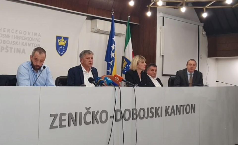 Sa press konferenciji - Avaz