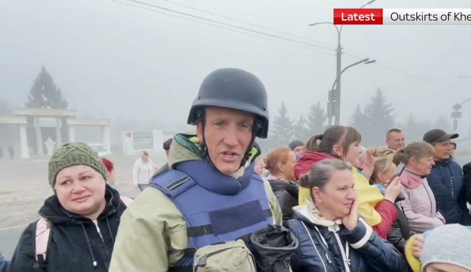 Dopisnik Sky Newsa ušao u oslobođeni Herson, pogledajte njegovu reportažu