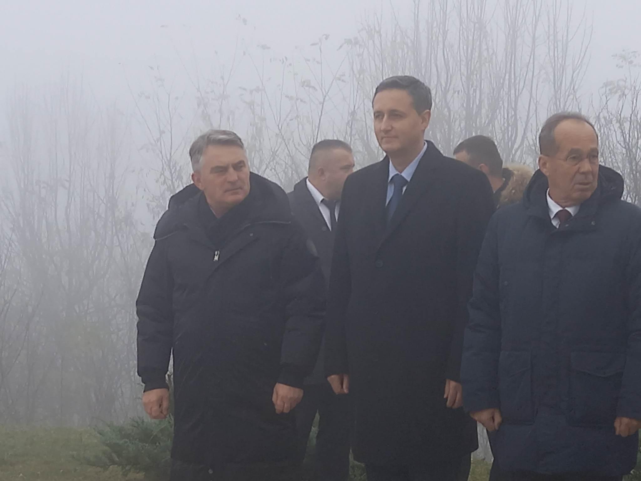 Ceremonijom podizanja zastave BiH na brdu Hum počelo obilježavanje Dana državnosti