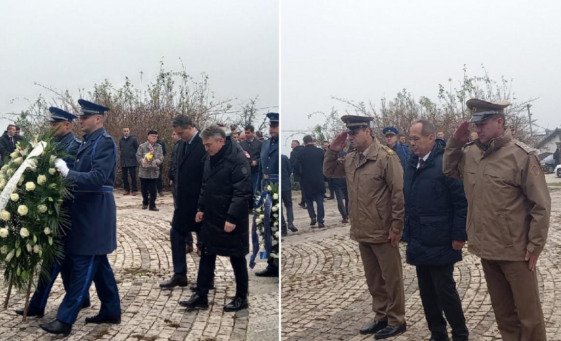 Na spomen-parku "Vraca" položeno cvijeće povodom Dana državnosti Bosne i Hercegovine