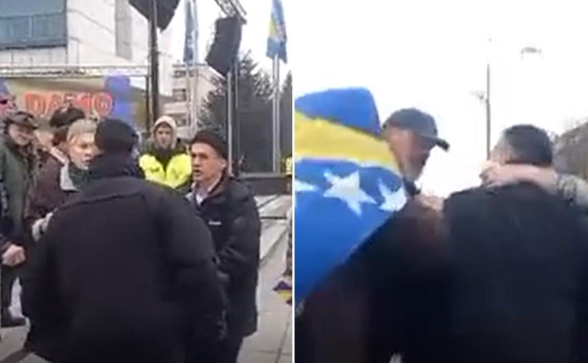 Sukob na protestima ispred Parlamenta BiH: Građanin napao organizatore, vikao "Prodali ste se"