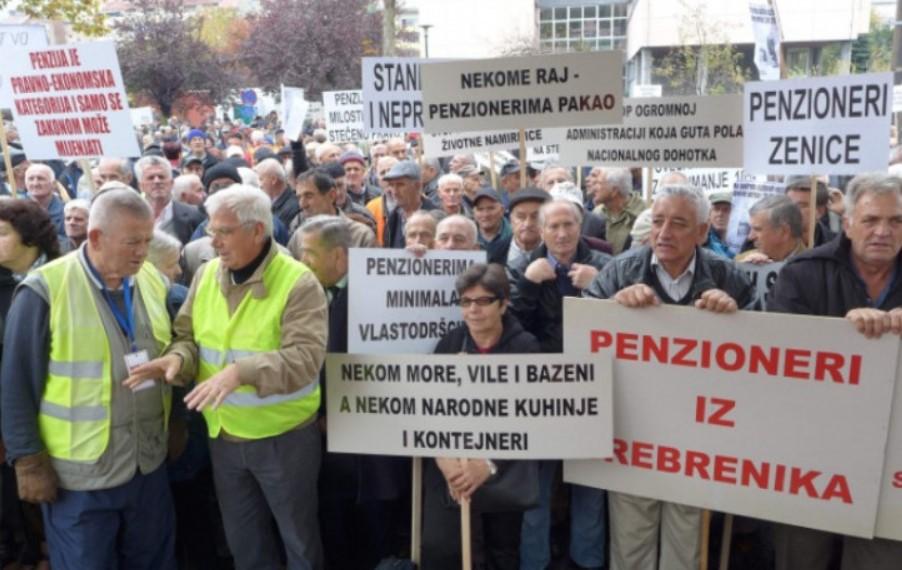 Nakon što je Novaliću istekao rok: Penzioneri iz Federacije BiH dolaze na mirne proteste u Sarajevo