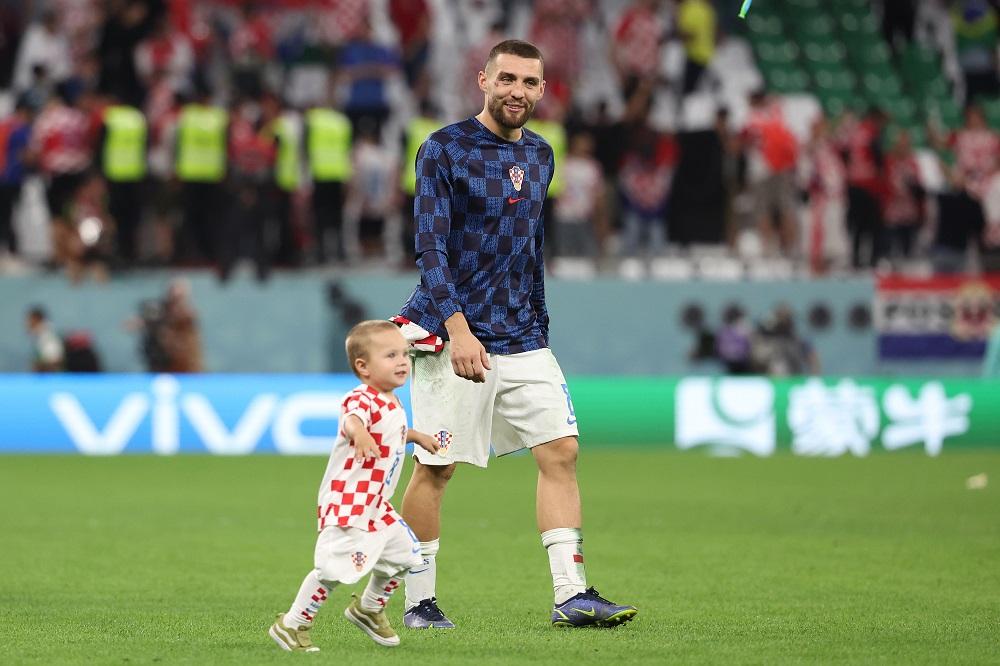 "Vatreni" sa svojom djecom - Avaz