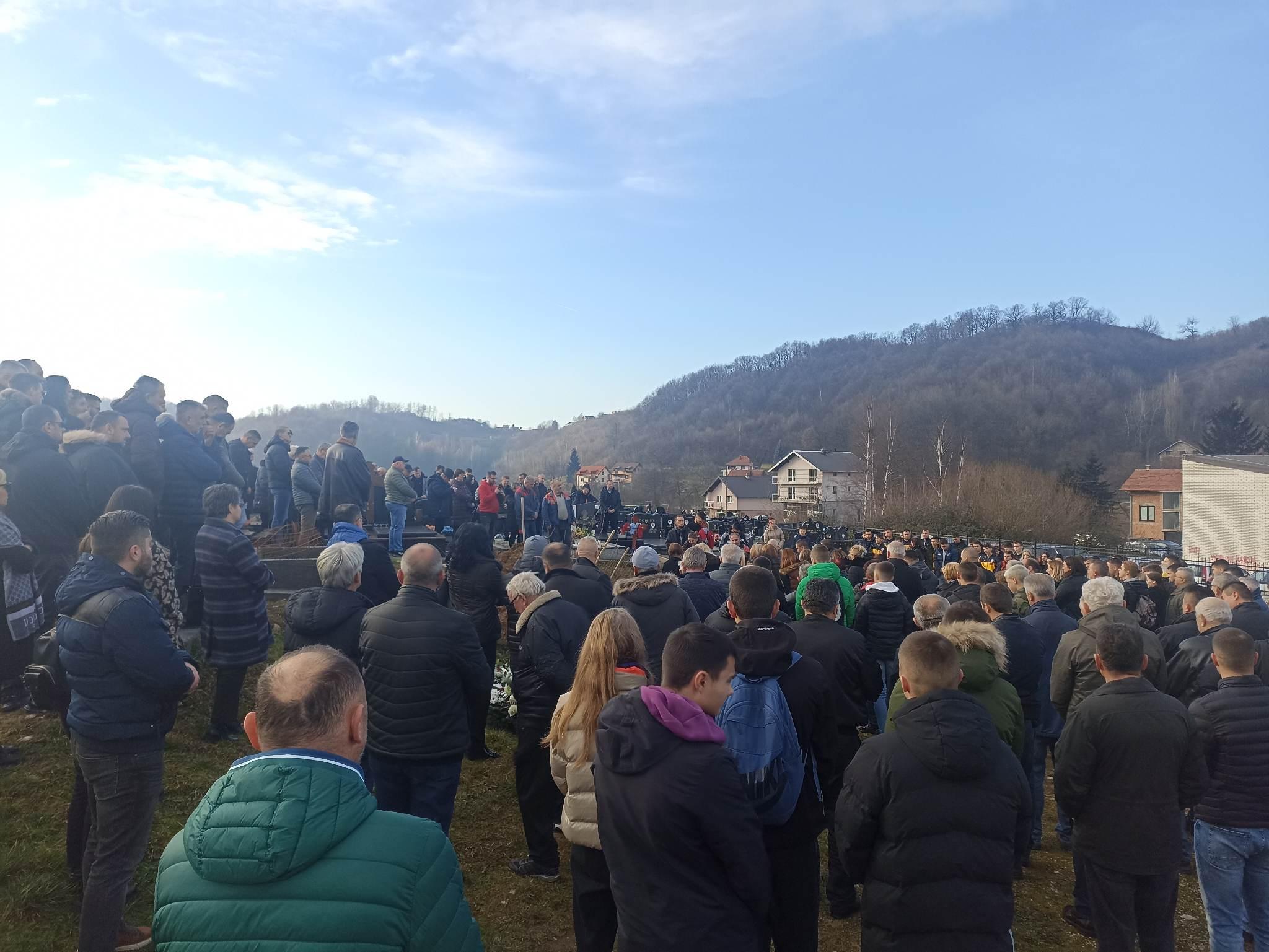 Sahranjen Bojan Jamina: Od njegas se oprostili brojni sportski radnici, od Bojana Regoje do Mehmeda Janjoša