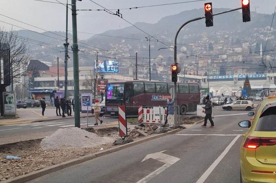 Sa mjesta nesreće - Avaz