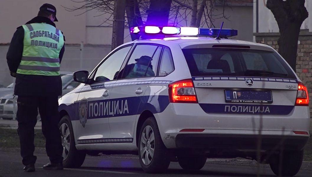 Tragedija u novogodišnjoj noći: Žena skočila sa 4. sprata