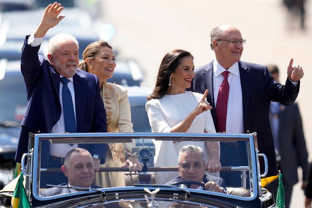 Drama u Brazilu: Čovjek naoružan nožem i eksplozivom upao na inauguraciju Lule da Silve