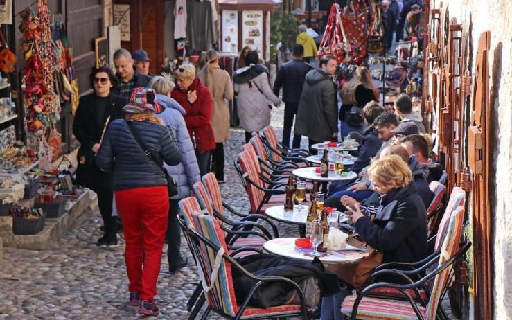 U našoj zemlji najduže boravili turisti iz Kuvajta, sa prosječnim zadržavanjem od 3,8 noći - Avaz