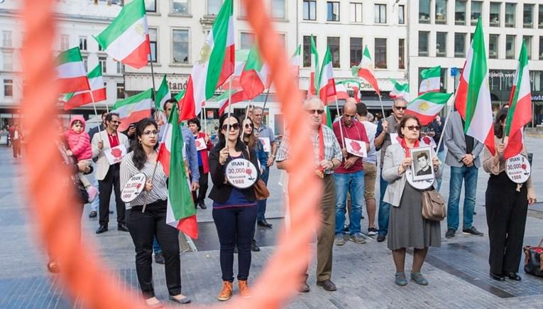 Demonstracija u Iranu - Avaz