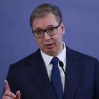 Vučić tvrdi: Upravo sam obaviješten da su četvorica s fantomkama upala među okupljene studente