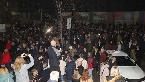 Protesti u Beogradu - Avaz