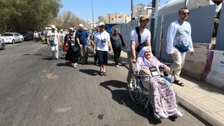 Nana Fata na brdu Uhud: Obavlja petu islamsku dužnost