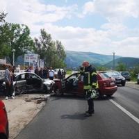 Sudar dva automobila na ulazu u Blagaj: Dvije osobe povrijeđene 