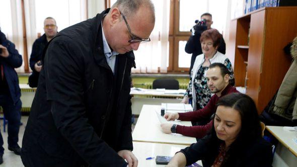 Zijad Lugavić glasao na Brčanskoj Malti - Avaz