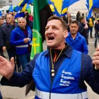 U toku protesti rudara ispred Vlade FBiH: "Gladni smo, dajte nam naše plaće"