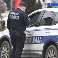 Policija uhapsila ženu: Prijetila direktoru gimnazije, profesoru i psihologu