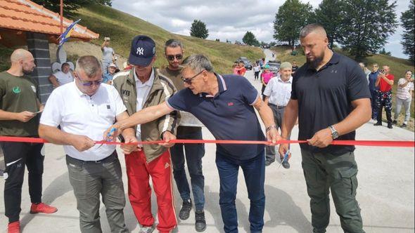 Važni projekti za tri mjesne zajednice - Avaz