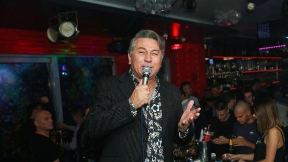 Halid Muslimović - Avaz